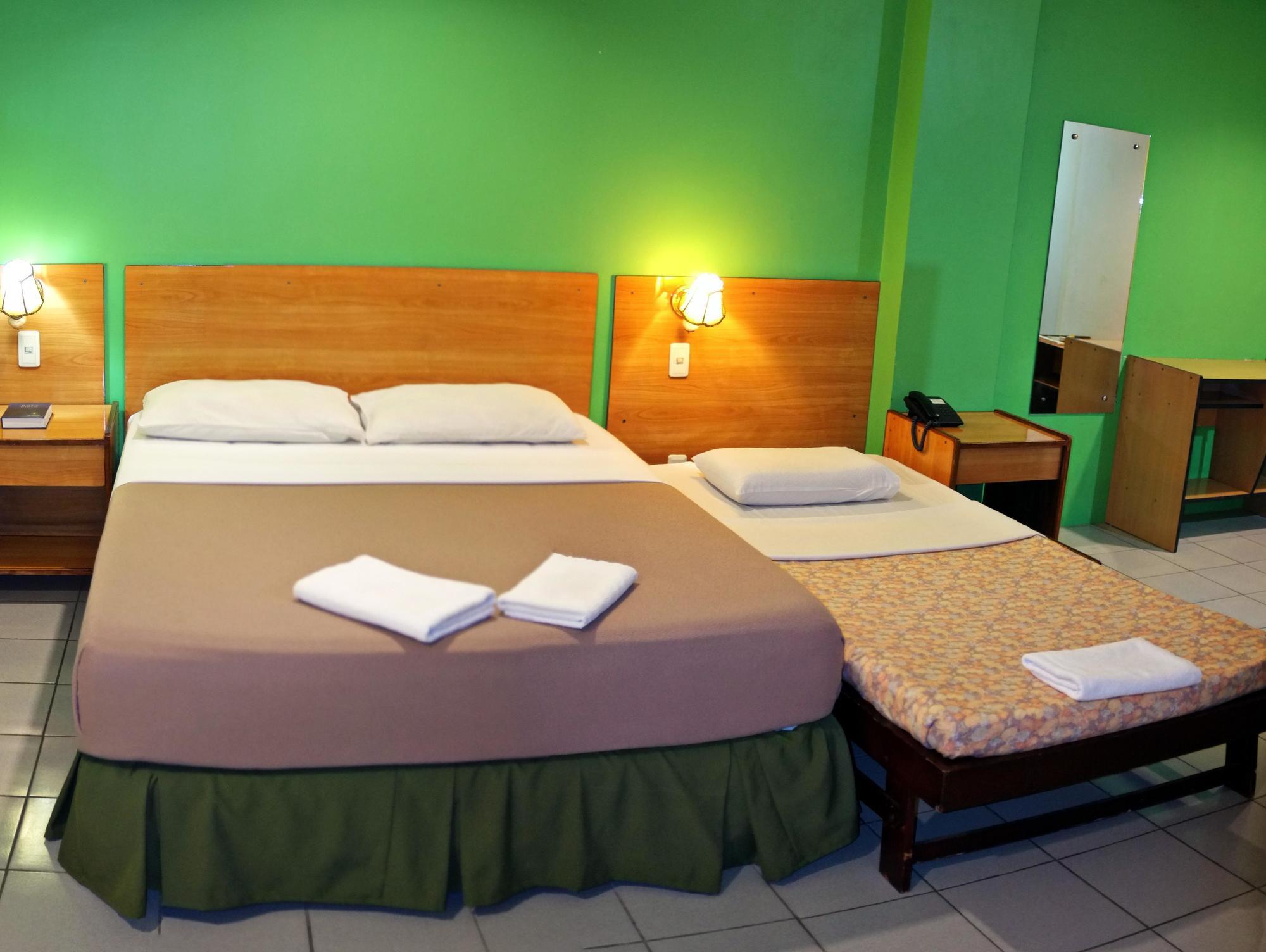 Sequoia Inn Davao City Exterior foto