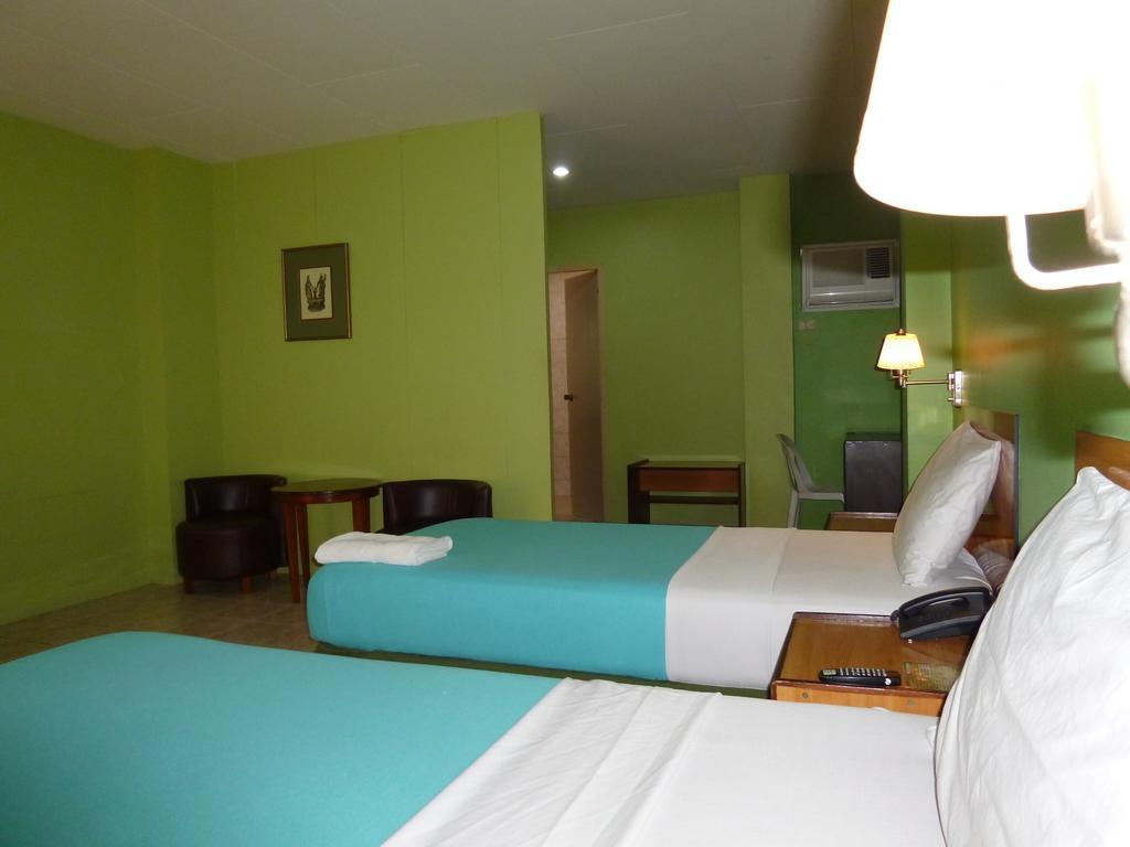 Sequoia Inn Davao City Cameră foto