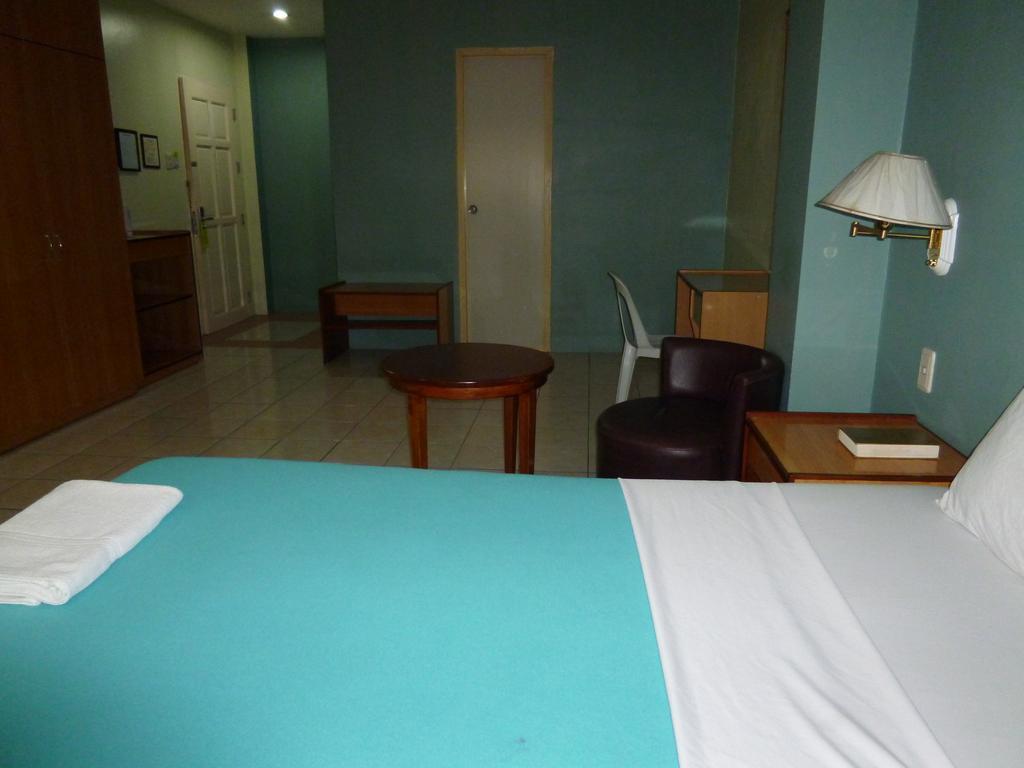 Sequoia Inn Davao City Cameră foto